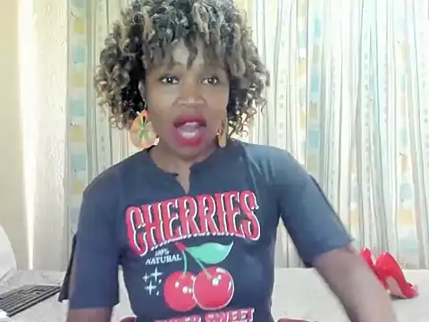 Snapshot of AfricanSquirtingQueen chatting on October 19, 8:16 am AfricanSquirtingQueen online show from October 19, 8:16 am