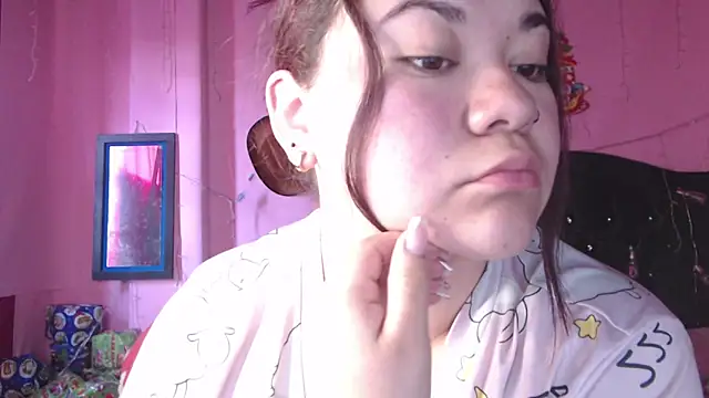 NikkiRous  online show from December 17, 3:38 pm