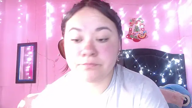 NikkiRous  online show from November 14, 2:28 pm