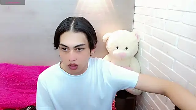 Daniela Pink  online show from November 11, 8:17 pm