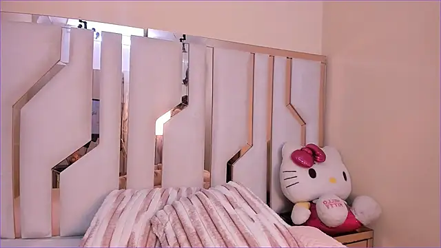 TifanyChill online show from November 13, 9:58 pm