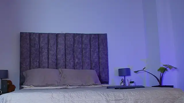 milaivanova online show from September 15, 4:25 pm