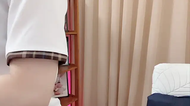 KaleAnisa online show from April 21, 1:42 am