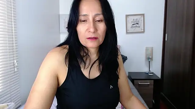 Maira B online show from February 11, 4:41 pm