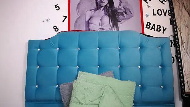 sweet skylove  online show from January 10, 8:57 pm