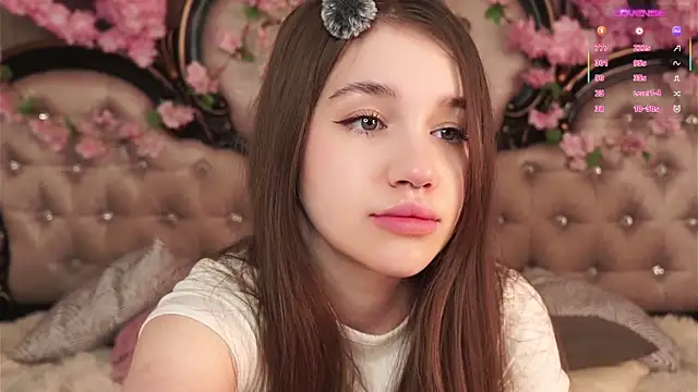 AmiLewis online show from March 21, 1:10 am