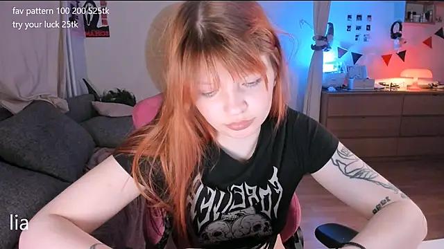 lil lia online show from March 16, 9:19 pm