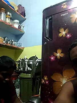 Priyasexcpl online show from July 10, 1:33 pm