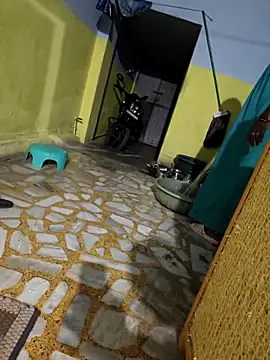 Priyasexcpl online show from April 7, 3:36 pm