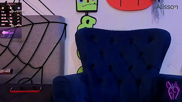 alissonandamy online show from October 18, 7:15 pm