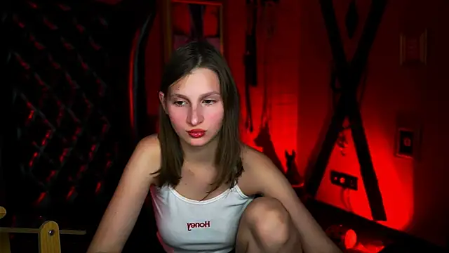 EllaHorton online show from November 22, 2:31 pm