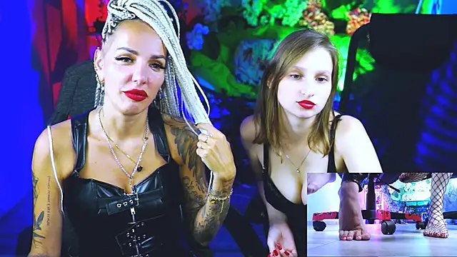 Snapshot of EllaHorton chatting on September 12, 4:47 pm EllaHorton online show from September 12, 4:47 pm