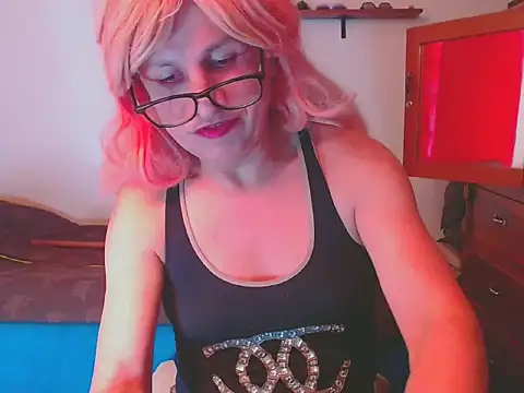 LorenJade online show from February 13, 7:43 am