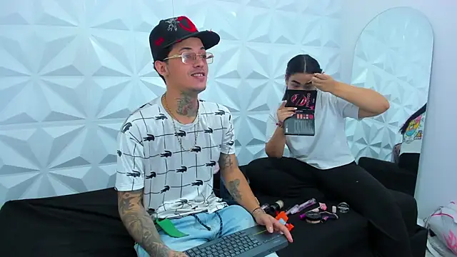 Aronjusting online show from February 19, 1:05 am