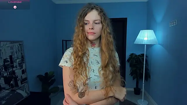 RayaNenlia online show from February 9, 5:21 am