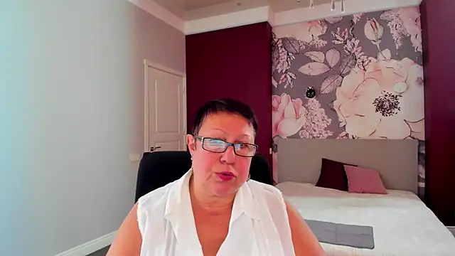 BarbaraTurners online show from October 12, 11:45 am