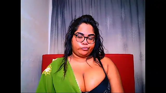 Indian Lola00 online show from November 12, 5:55 pm