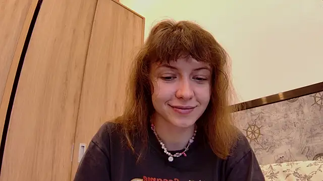 Snapshot of sun_place chatting on September 15, 4:43 am sun place online show from September 15, 4:43 am