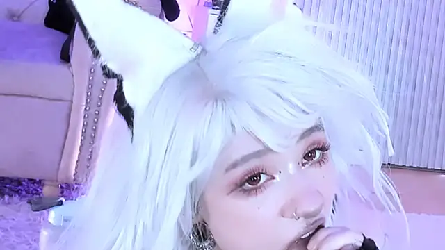 zephirahabney online show from October 5, 3:06 pm