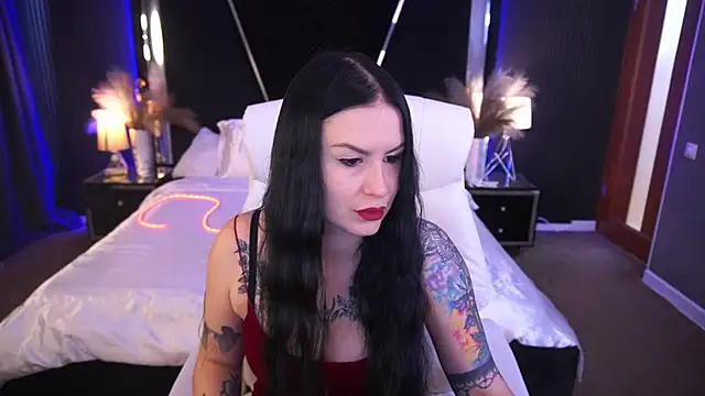 Snapshot of AmberDismond chatting on October 1, 5:56 am AmberDismond online show from October 1, 5:56 am
