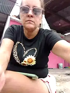 deisy summers47x online show from November 16, 1:33 pm