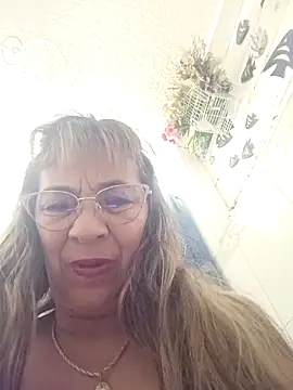 Snapshot of biancchi chatting on September 22, 9:52 am biancchi online show from September 22, 9:52 am