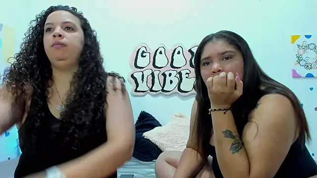 Danielaandximena online show from November 5, 12:05 am