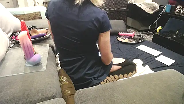 AssmannCD online show from October 4, 10:43 am