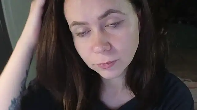 Riley Roo online show from September 18, 3:54 pm