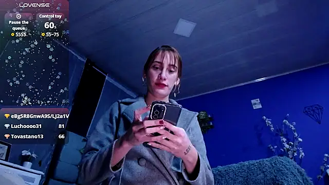 IsaBaileys  online show from December 5, 4:12 am