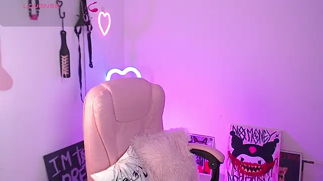 selvalentinex online show from March 24, 2:50 am