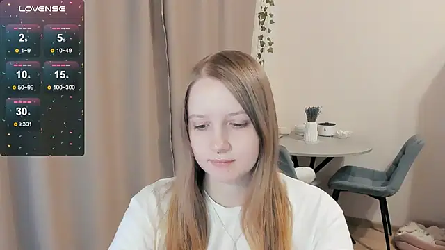 Snapshot of Alyaley chatting on October 19, 4:09 pm Alyaley online show from October 19, 4:09 pm
