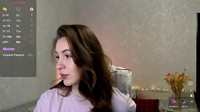 Naughty  Megan online show from May 28, 6:55 am