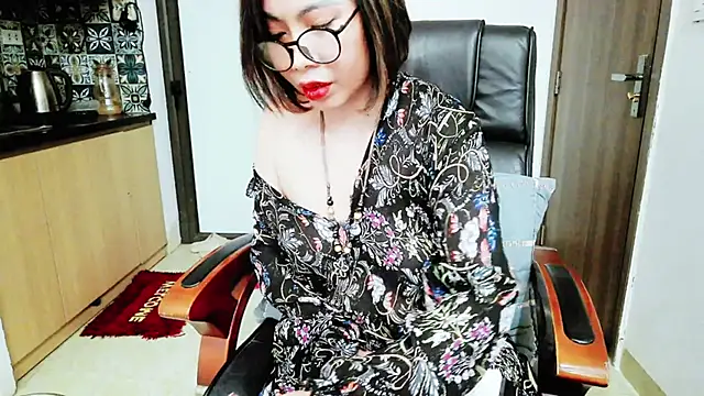 Miu-Le online show from October 22, 9:09 pm