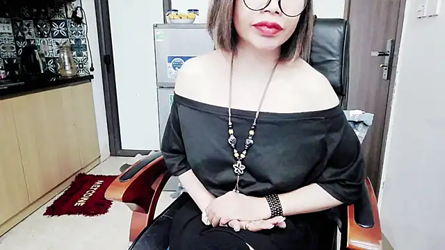 Miu-Le online show from November 12, 9:02 pm