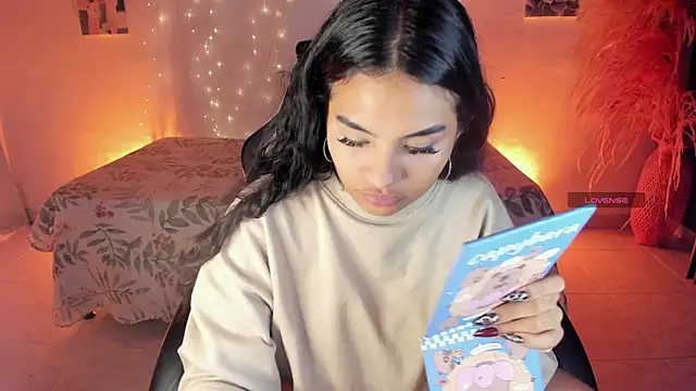 Riana Kean online show from January 6, 2:26 am