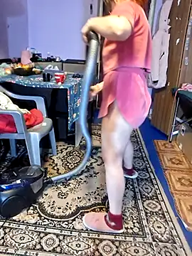  Kitti  online show from February 3, 6:01 pm