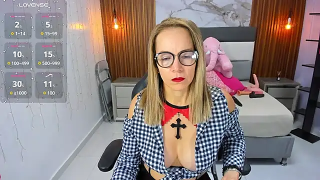 CATIAJONES online show from February 16, 4:18 pm