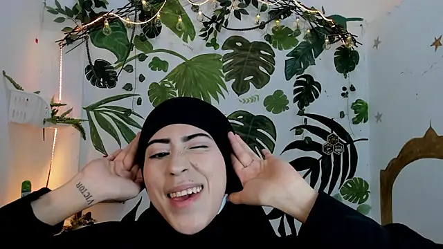 chaymae nah  online show from October 10, 3:22 am