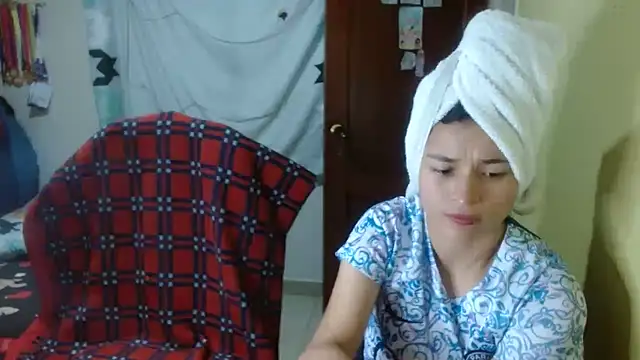 clayre and jill online show from January 11, 4:39 am