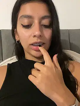 BrittanyDiaz online show from April 10, 9:32 pm