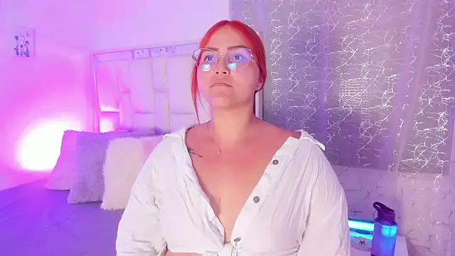 LeahxBarker online show from September 30, 1:44 am