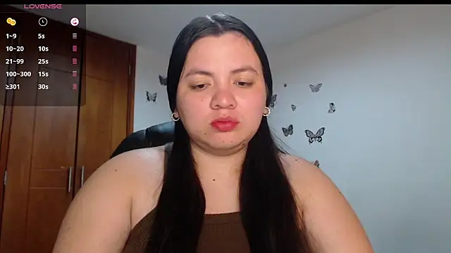 Snapshot of Sarahros1 chatting on October 7, 3:11 am Sarahros1 online show from October 7, 3:11 am