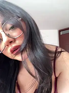 montmariana online show from March 9, 5:05 pm