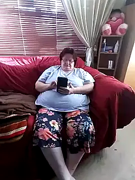 Bayou Woman68 online show from March 30, 9:47 pm