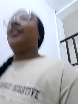 Adelehottman online show from December 15, 1:16 pm