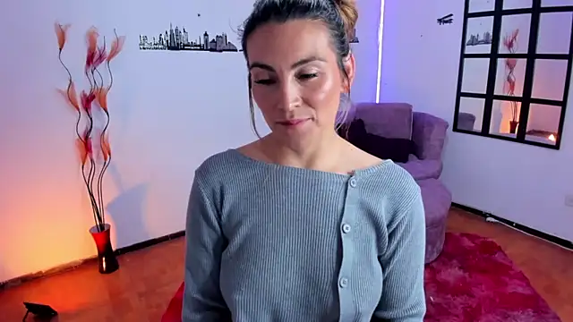 Elizabeth taylor b online show from November 21, 12:45 am