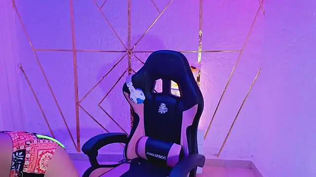 SheilaSmiith online show from November 20, 2:29 pm