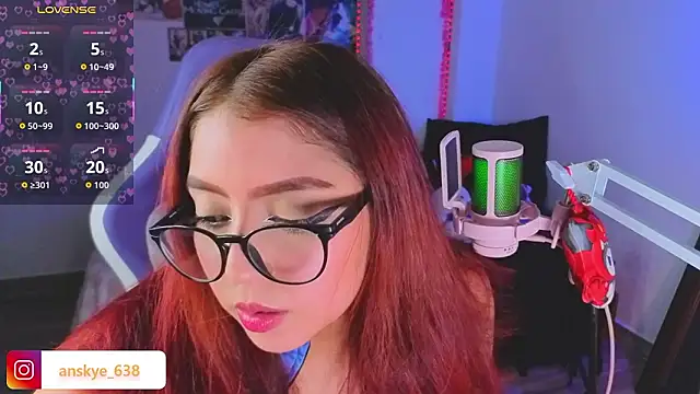 AnngelaSkye online show from March 6, 5:46 am