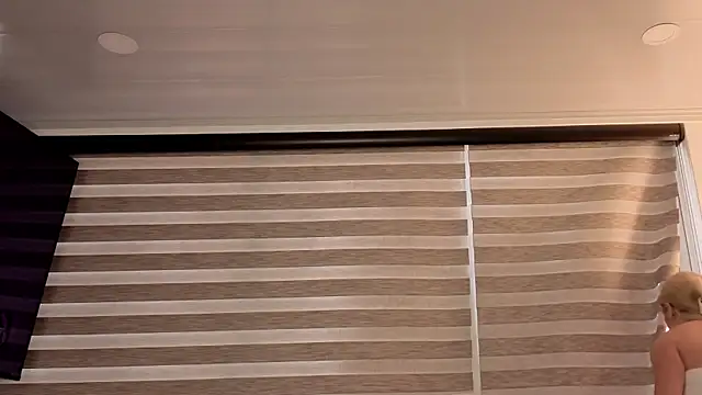 AtheneaRossi online show from October 12, 7:49 pm